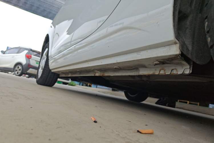 Used Roewe Clever 2021 302km All-Round Version Left Side Sill