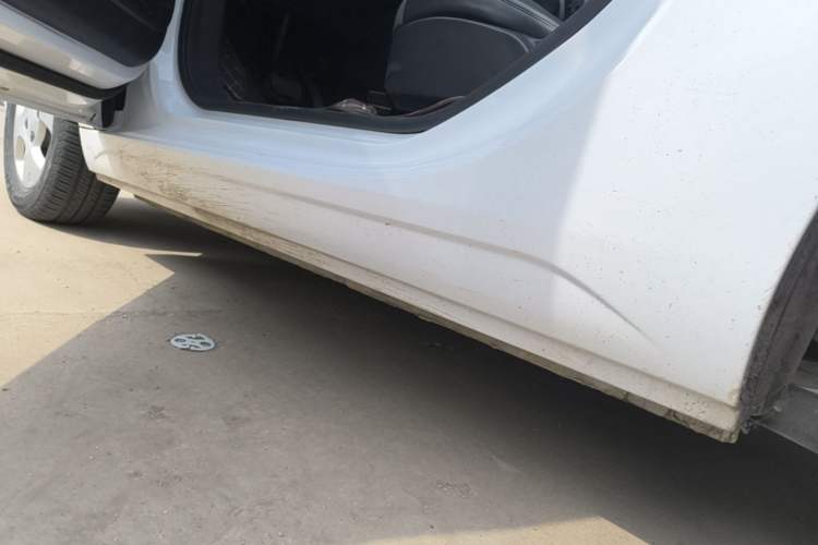 Used Roewe Clever 2021 302km Excellence Edition Left Side Sill