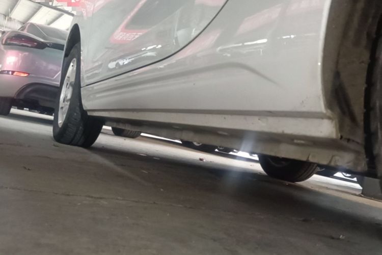 Used Roewe Clever 2021 302km Excellence Edition Left Side Sill