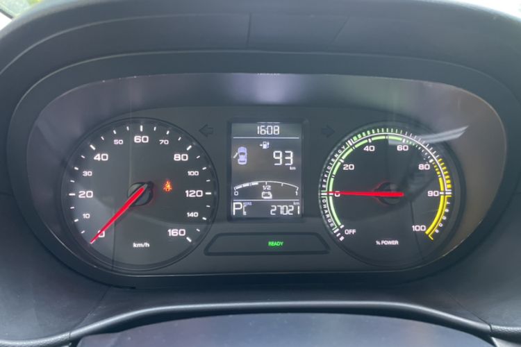 Used Roewe Clever 2021 302 km New Four-Seater Super-Efficient Version Odometer Close Up