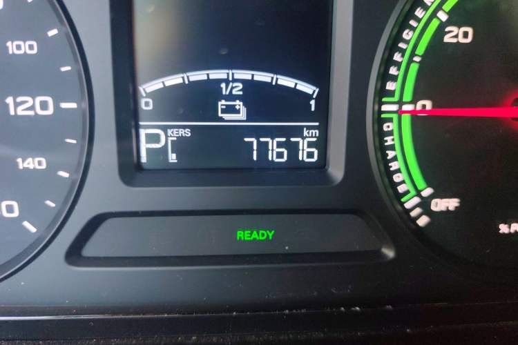 Used Roewe Clever 2021 302 km New Four-Seater Super-Efficient Version Odometer Close Up