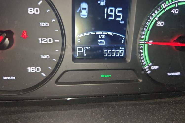 Used Roewe Clever 2021 302 km New Four-Seater Super-Efficient Version Odometer Close Up
