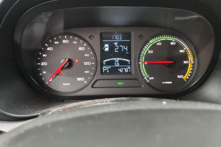 Used Roewe Clever 2021 302 km New Four-Seater Super-Efficient Version Odometer Close Up