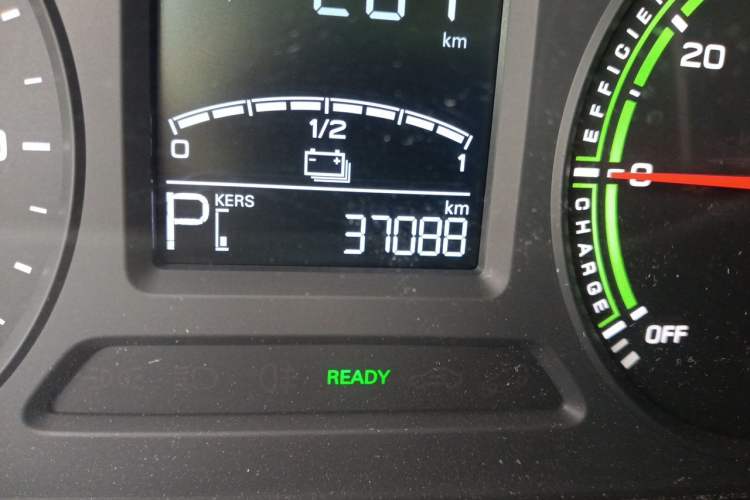 Used Roewe Clever 2021 302 km New Four-Seater Super-Efficient Version Odometer Close Up