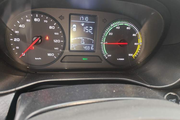 Used Roewe Clever 2021 302km Excellence Edition Odometer Close Up