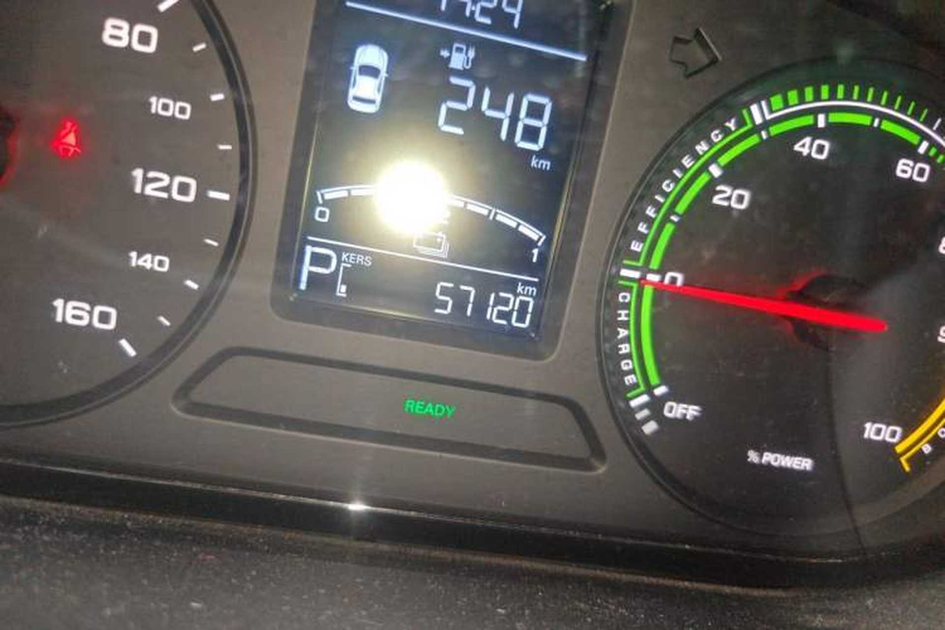 Used Roewe Clever 2021 302 km New Four-Seater Super-Efficient Version Odometer Close Up