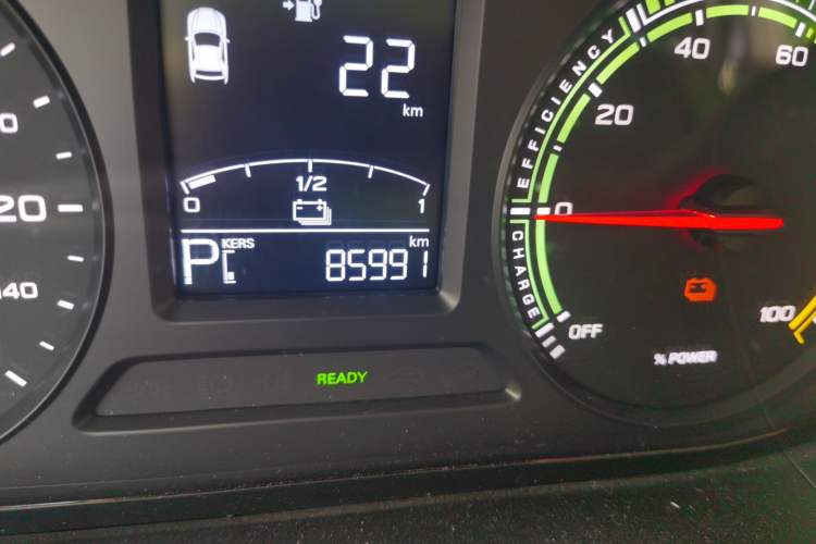 Used Roewe Clever 2021 302km Excellence Edition Odometer Close Up