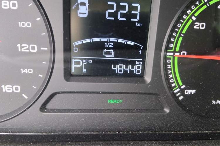 Used Roewe Clever 2021 302 km New Four-Seater Super-Efficient Version Odometer Close Up