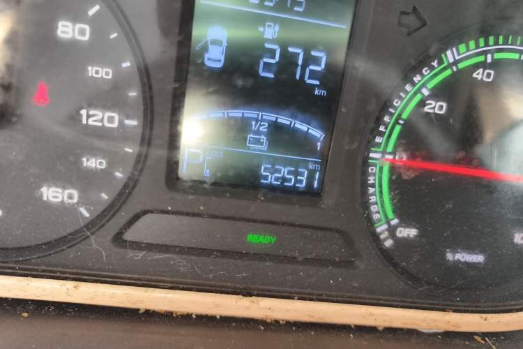 Used Roewe Clever 2021 302 km New Four-Seater Super-Efficient Version Odometer Close Up