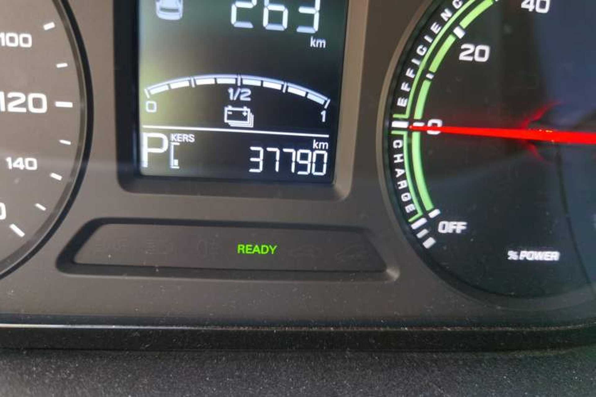 Used Roewe Clever 2021 302km Excellence Edition Odometer Close Up