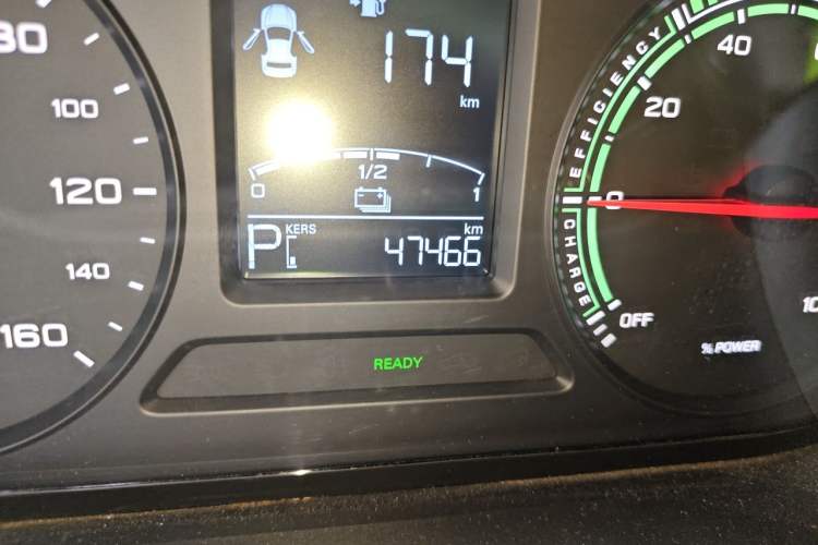Used Roewe Clever 2021 302km Excellence Edition Odometer Close Up