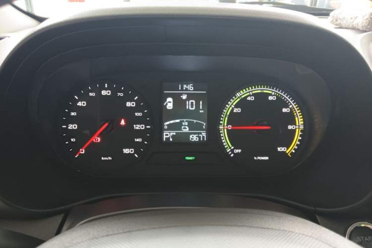 Used Roewe Clever 2021 302km Excellence Edition Odometer Close Up
