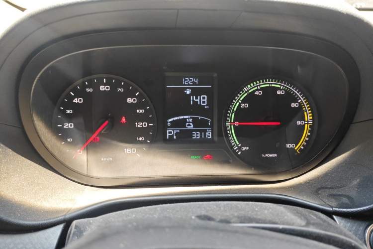 Used Roewe Clever 2021 302km Excellence Edition Odometer Close Up