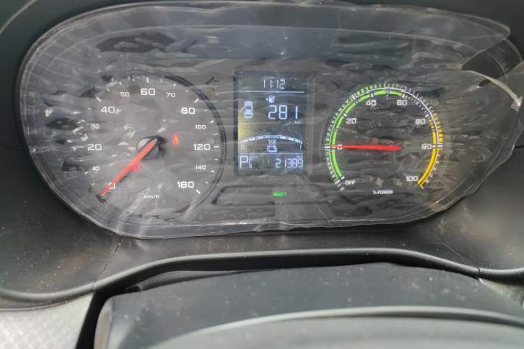 Used Roewe Clever 2021 302km Excellence Edition Odometer Close Up