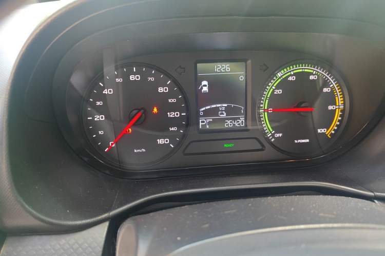 Used Roewe Clever 2021 302km Excellence Edition Odometer Close Up