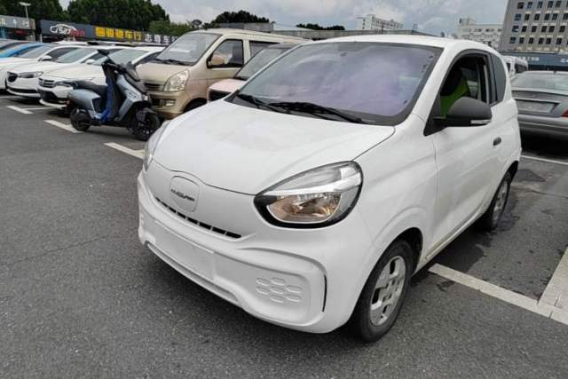 Used Roewe Clever 2021 302 km New Four-Seater Super-Efficient Version