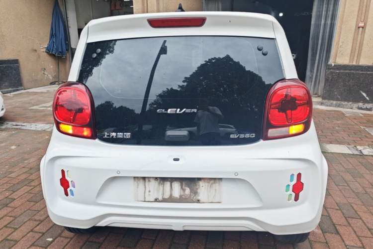 Used Roewe Clever 2021 302 km New Four-Seater Super-Efficient Version Rear