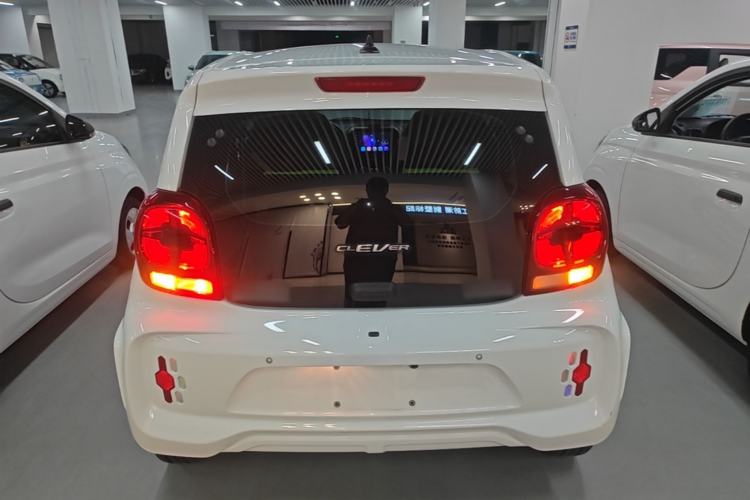 Used Roewe Clever 2021 302 km New Four-Seater Super-Efficient Version Rear