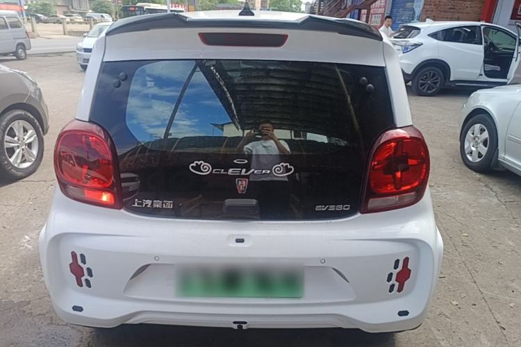 Used Roewe Clever 2021 302 km New Four-Seater Super-Efficient Version Rear