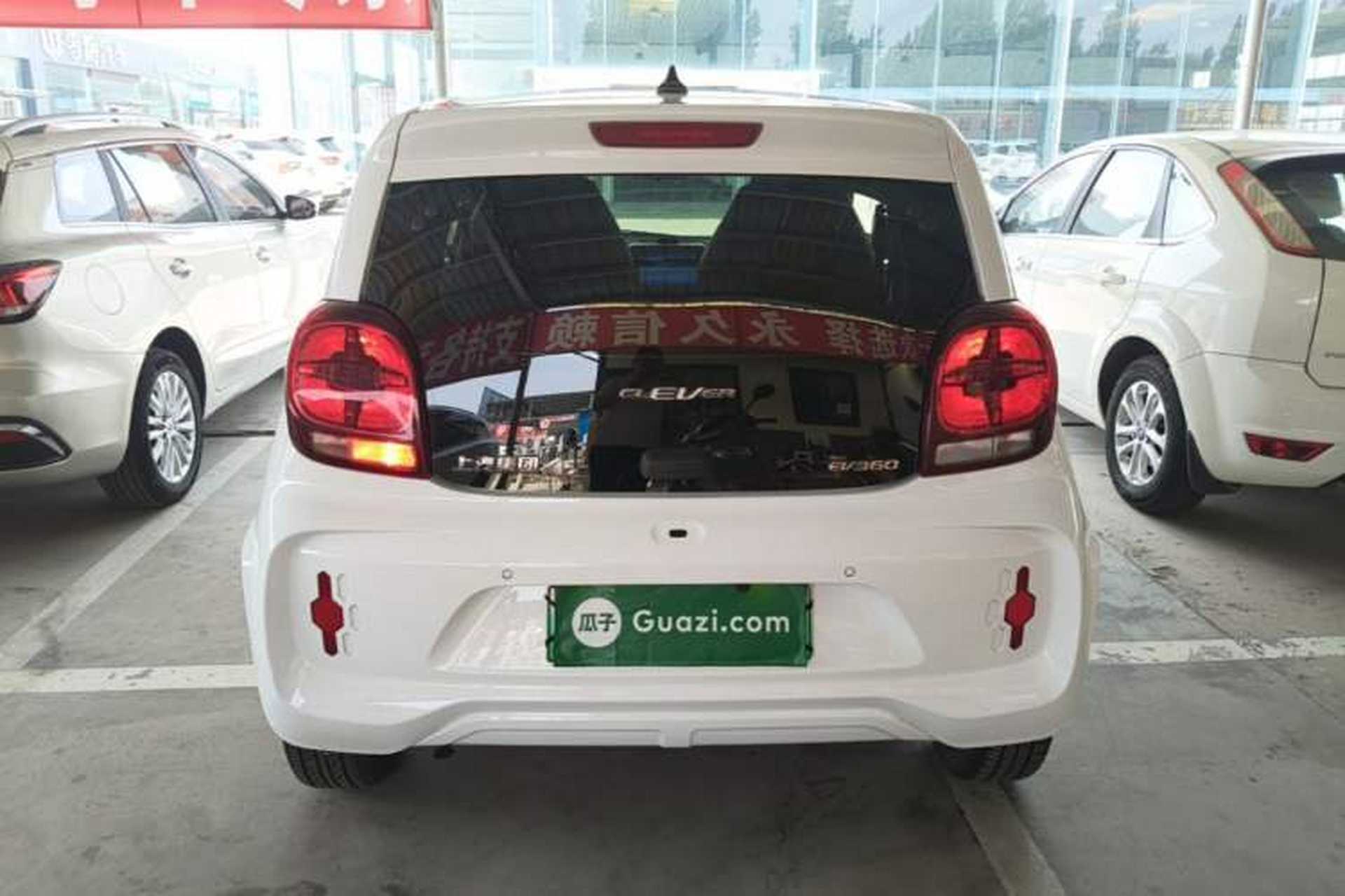 Used Roewe Clever 2021 302 km New Four-Seater Super-Efficient Version Rear