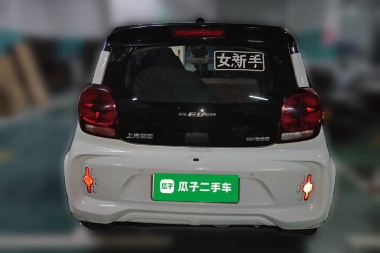 Used Roewe Clever 2021 302 km New Four-Seater Super-Efficient Version Rear