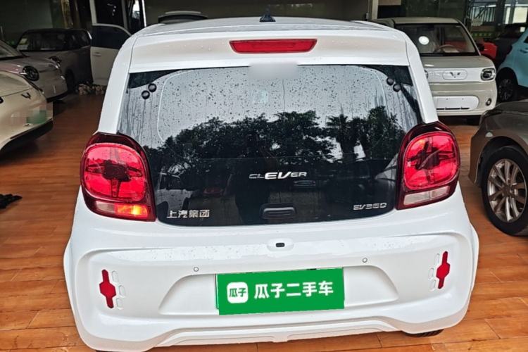Used Roewe Clever 2021 302 km New Four-Seater Super-Efficient Version Rear