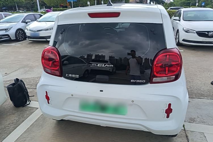 Used Roewe Clever 2021 302 km New Four-Seater Super-Efficient Version Rear