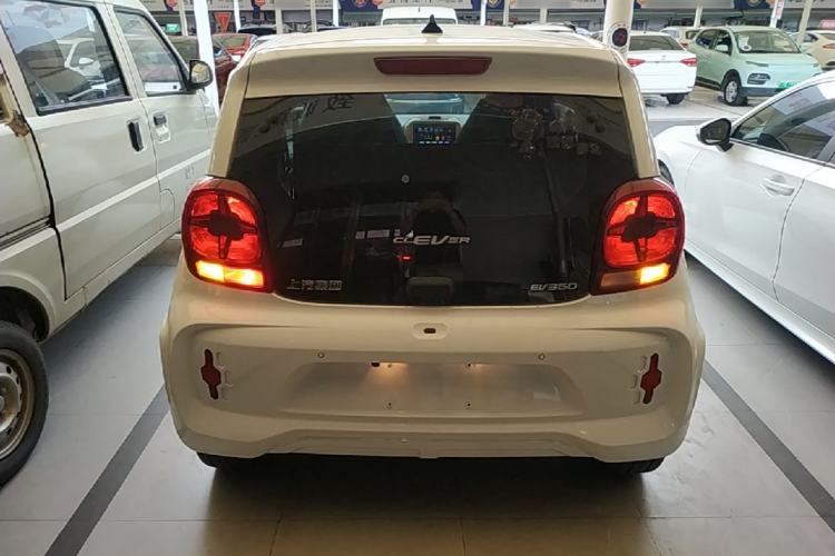 Used Roewe Clever 2021 302 km New Four-Seater Super-Efficient Version Rear