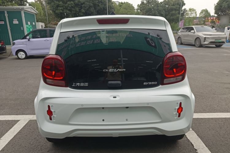 Used Roewe Clever 2021 302 km New Four-Seater Super-Efficient Version Rear