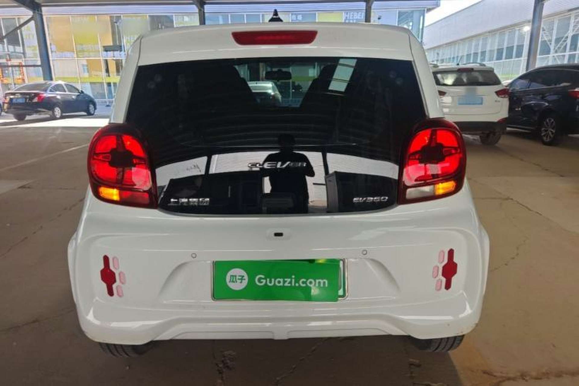 Used Roewe Clever 2021 302 km New Four-Seater Super-Efficient Version Rear