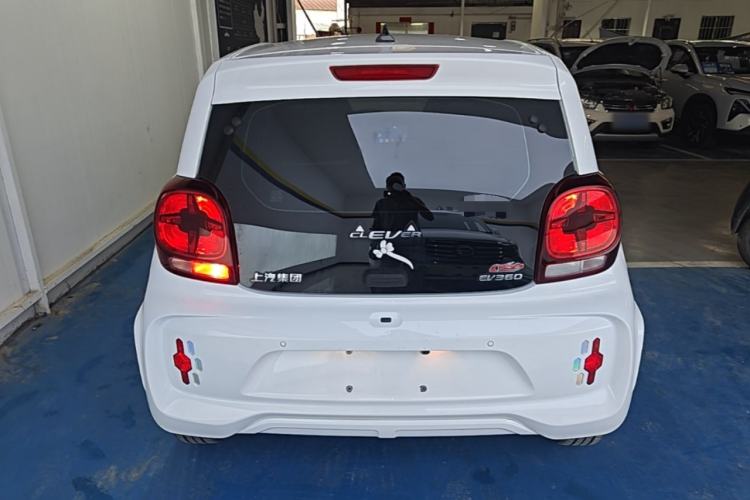 Used Roewe Clever 2021 302 km New Four-Seater Super-Efficient Version Rear
