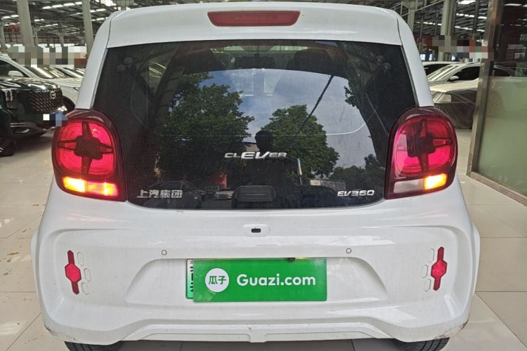 Used Roewe Clever 2021 302km All-Round Version Rear