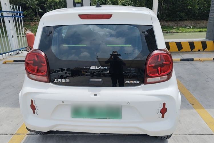 Used Roewe Clever 2021 302 km New Four-Seater Super-Efficient Version Rear