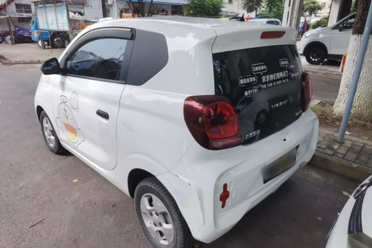 Used Roewe Clever 2021 302km All-Round Version Rear Left 45 Deg