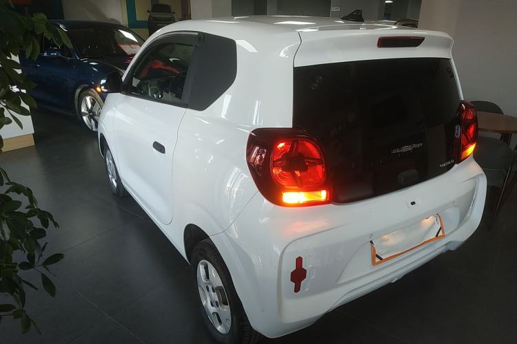 Used Roewe Clever 2021 302 km New Four-Seater Super-Efficient Version Rear Left 45 Deg