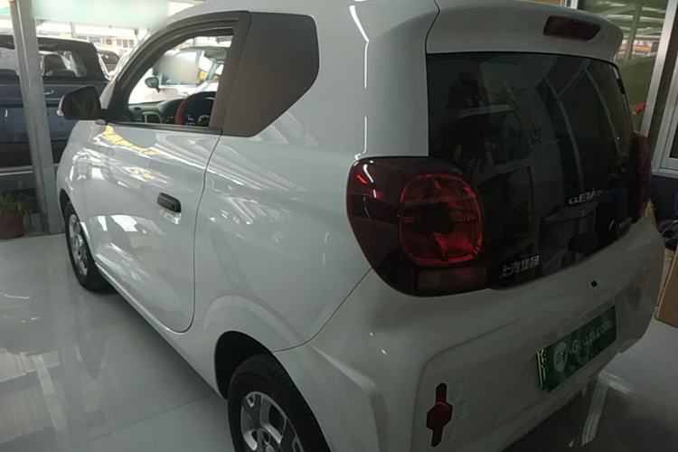 Used Roewe Clever 2021 302km Excellence Edition Rear Left 45 Deg