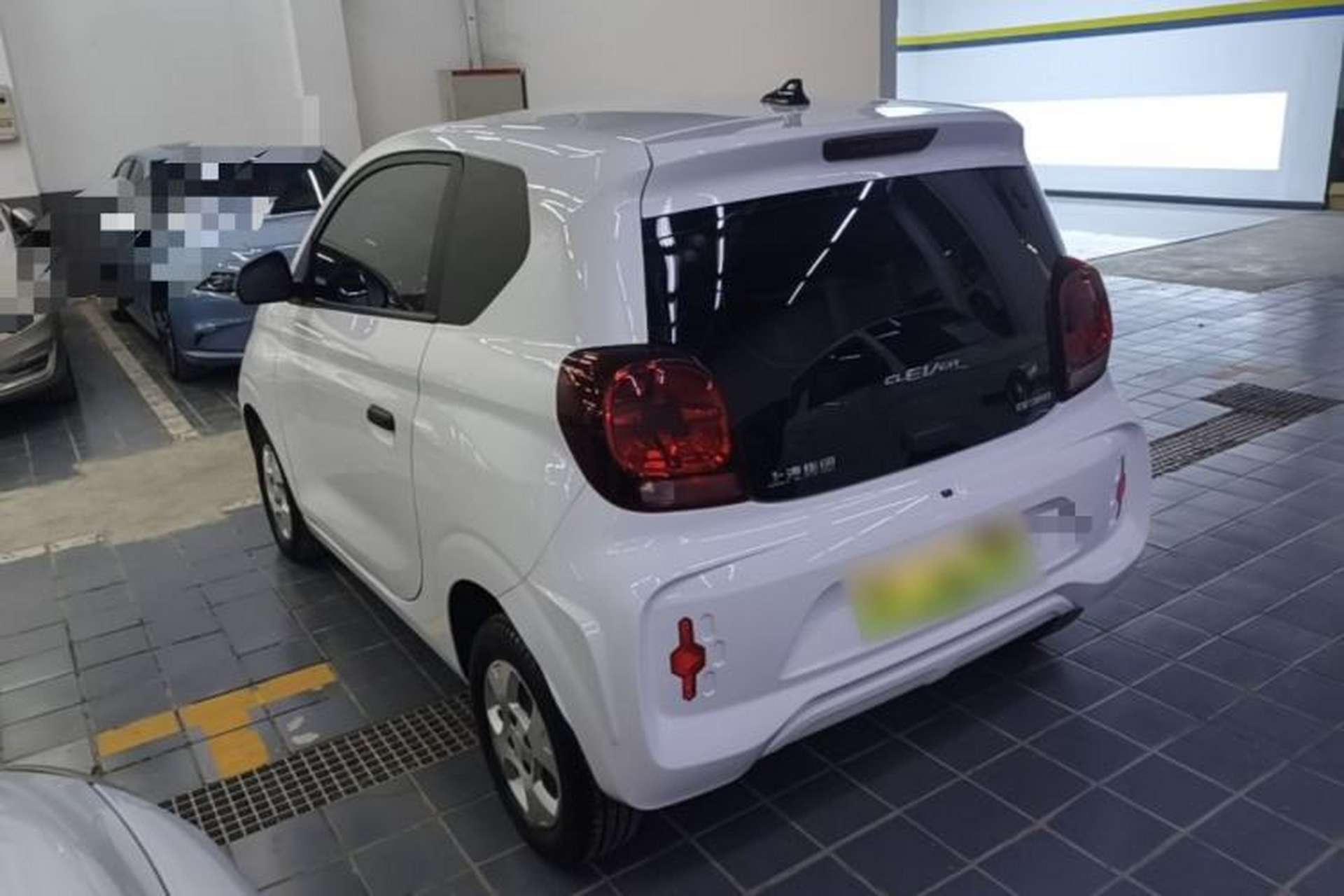 Used Roewe Clever 2021 302 km New Four-Seater Super-Efficient Version Rear Left 45 Deg
