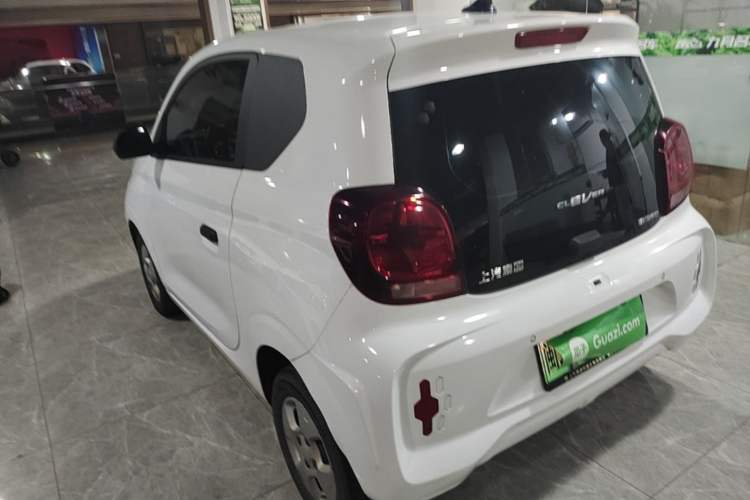 Used Roewe Clever 2021 302km All-Round Version Rear Left 45 Deg
