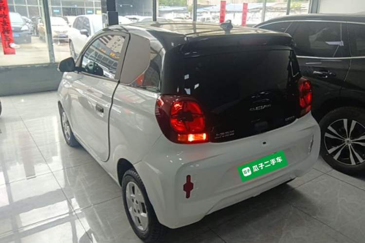 Used Roewe Clever 2021 302 km New Four-Seater Super-Efficient Version Rear Left 45 Deg