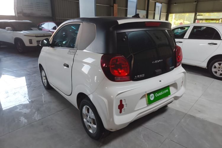 Used Roewe Clever 2021 302km All-Round Version Rear Left 45 Deg
