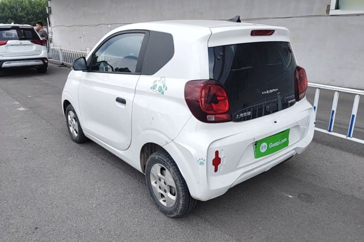 Used Roewe Clever 2021 302 km New Four-Seater Super-Efficient Version Rear Left 45 Deg
