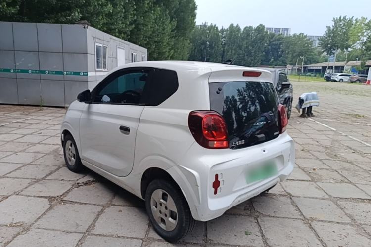 Used Roewe Clever 2021 302km All-Round Version Rear Left 45 Deg