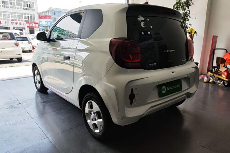 Used Roewe Clever 2021 302 km New Four-Seater Super-Efficient Version Rear Left 45 Deg