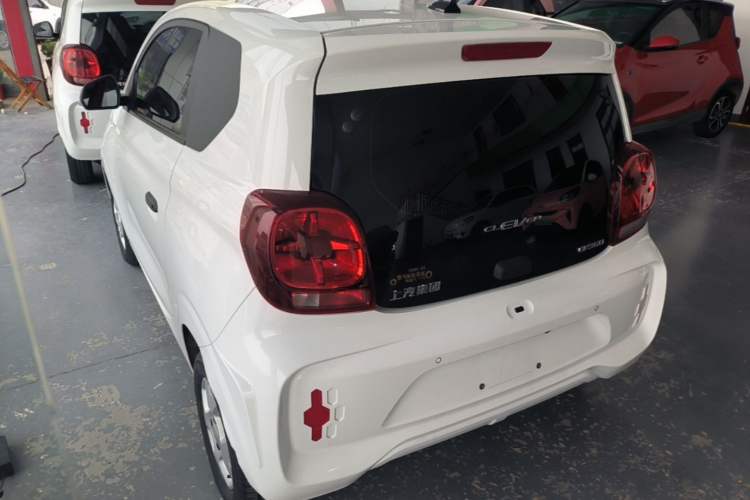 Used Roewe Clever 2021 302 km New Four-Seater Super-Efficient Version Rear Left 45 Deg