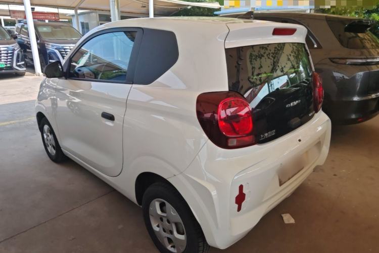 Used Roewe Clever 2021 302 km New Four-Seater Super-Efficient Version Rear Left 45 Deg