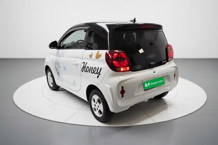 Used Roewe Clever 2021 302 km New Four-Seater Super-Efficient Version Rear Left 45 Deg