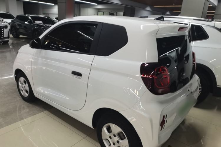 Used Roewe Clever 2021 302 km New Four-Seater Super-Efficient Version Rear Left 45 Deg