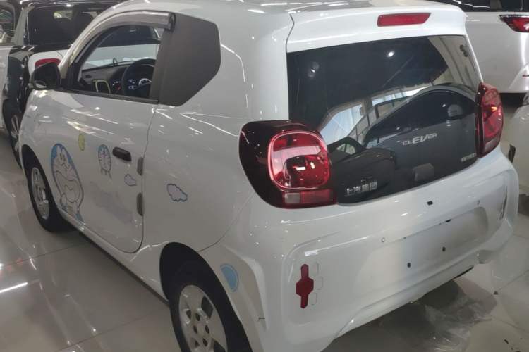 Used Roewe Clever 2021 302km Excellence Edition Rear Left 45 Deg