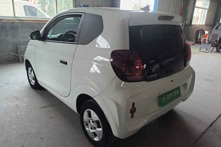 Used Roewe Clever 2021 302 km New Four-Seater Super-Efficient Version Rear Left 45 Deg