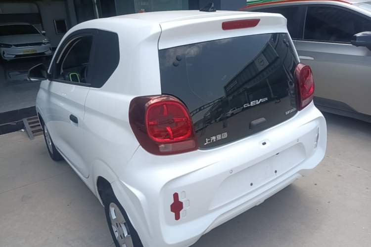 Used Roewe Clever 2021 302km All-Round Version Rear Left 45 Deg